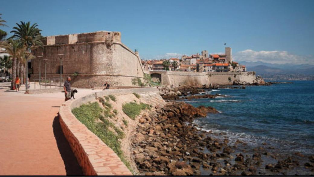 Vue Mer Et Remparts. Entre Vieille Ville Et Plages Antibes Zewnętrze zdjęcie